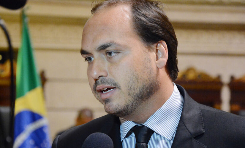 Carlos ainda não se manifestou sobre a operação desta segunda-feira.
