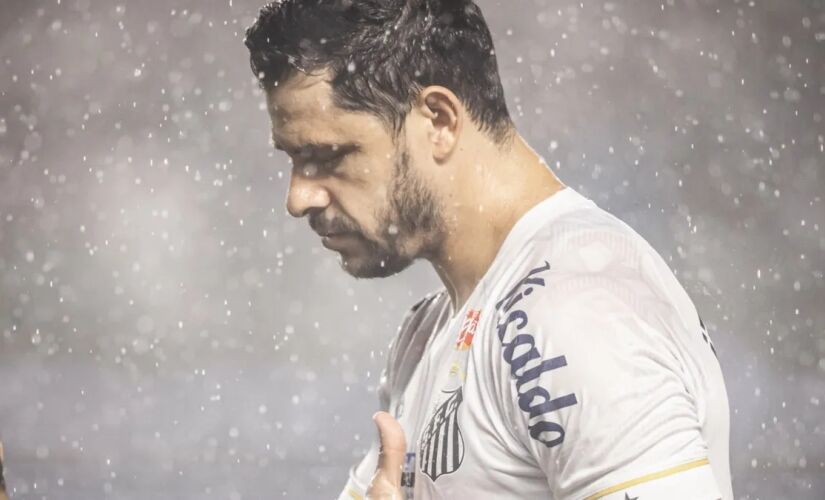 Giuliano está fora do jogo contra o Água Santa, na quarta-feira, às 21h35, no estádio Primeiro de Maio, em São Bernardo
