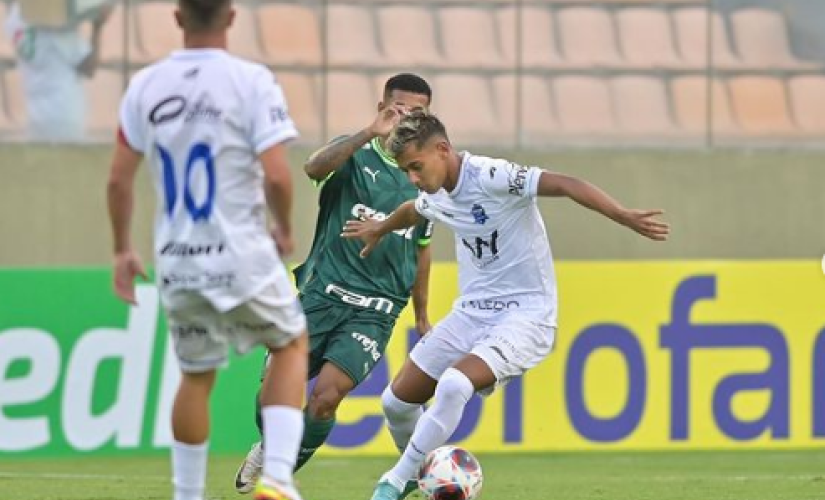 Graças ao gol de Jean Tadeu, o time de Itaquaquecetuba irá para as oitavas de final