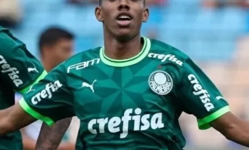 Estevão foi o destaque da partida e responsável por dois gols