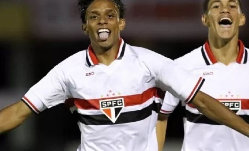 O São Paulo assumiu a liderança do Grupo 7, com três pontos, enquanto o time do Espírito Santo foi para a lanterna, zerado