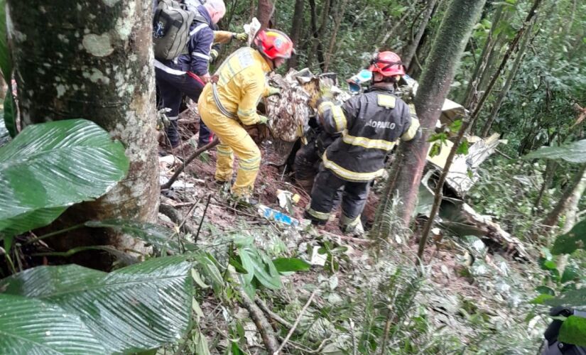 Avião caiu em Rio Grande da Serra, na Grande São Paulo