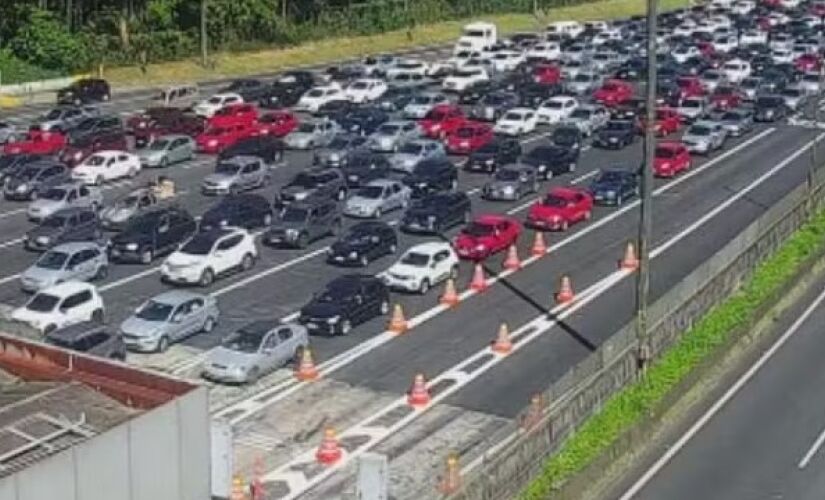 Sistema Anchieta-Imigrantes na manhã deste domingo (11)