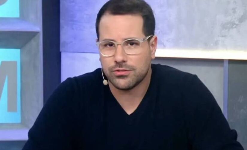 Apresentador Paulo Mathias