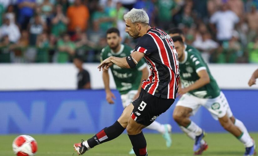 São Paulo empatou com Guarani na noite deste domingo pelo Paulistão; Calleri marcou o gol do Tricolor 