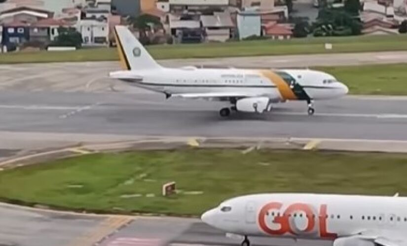 O avião presidencial teve problemas na hora da decolagem