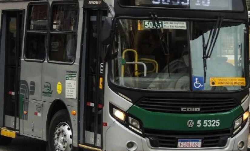 A linha 5035/10 Vl. Arapuá - Term. Sacomã terá seu itinerário alterado devido ao desfile de bloco no Sacomã, Zona Sul, neste domingo (4)