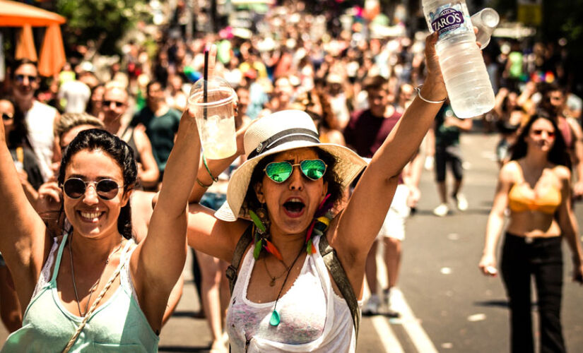 A desidratação, resultante do calor, álcool e energéticos, é o principal problema de saúde durante a folia