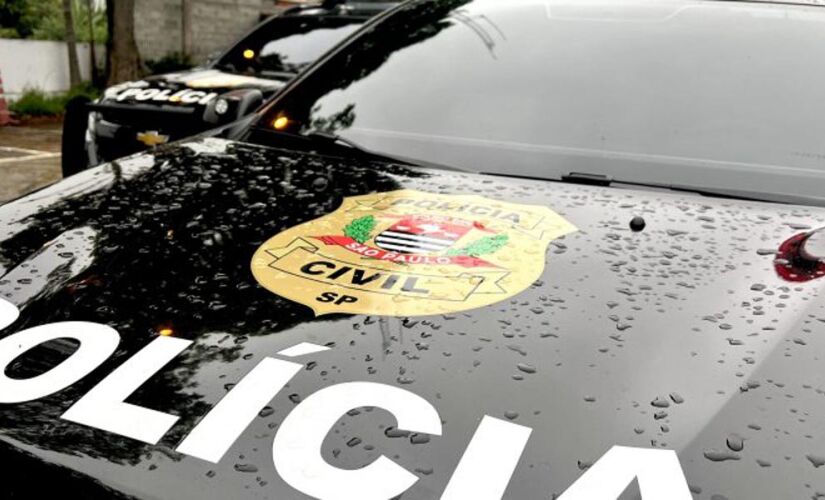 Viatura da Polícia Civil