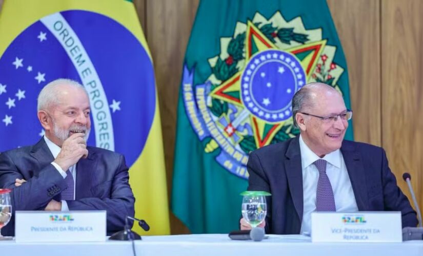 O presidente Lula e o vice Geraldo Alckmin durante evento no Palácio do Planalto 