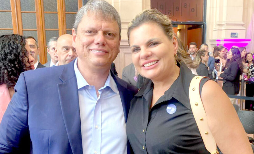 Tarcisio de Freitas e deputada estadual Carla Morando