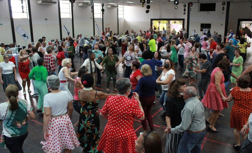 Baile da Melhor Idade do Pirajuçara acontecerá em abril em Taboão da Serra