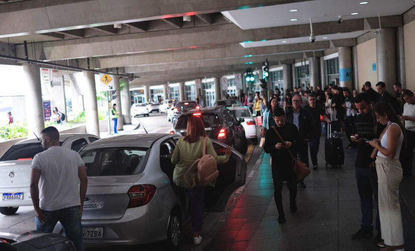 Aeroporto de Congonhas, na zona sul de São Paulo, anunciou nesta segunda-feira (13) que vai criar um bolsão para carros de aplicativos