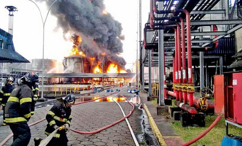 Incêndio da Ultracargo causou problemas no estuário e foi um trauma na Baixada Santista