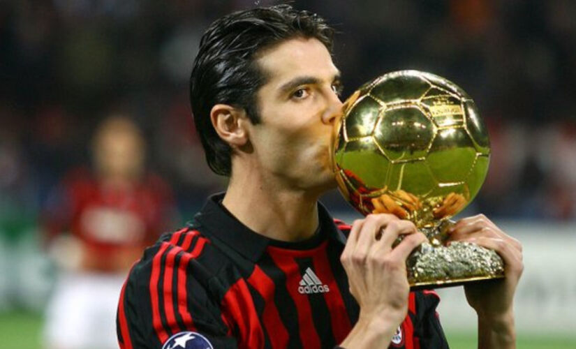 Kaká foi eleito o melhor jogador do mundo em 2007