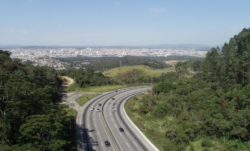 Rodovia Mogi-Bertioga (SP-098) terá um novo ponto de pedágio