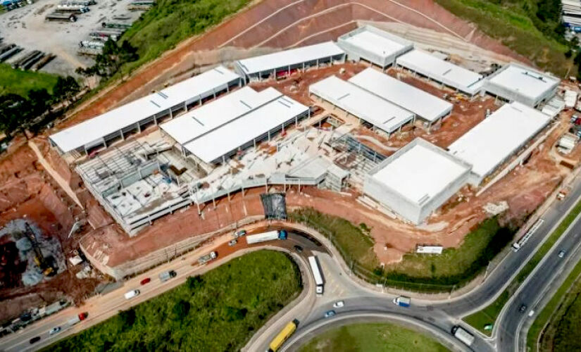 Construção do Outlet Premium Imigrantes São Bernardo