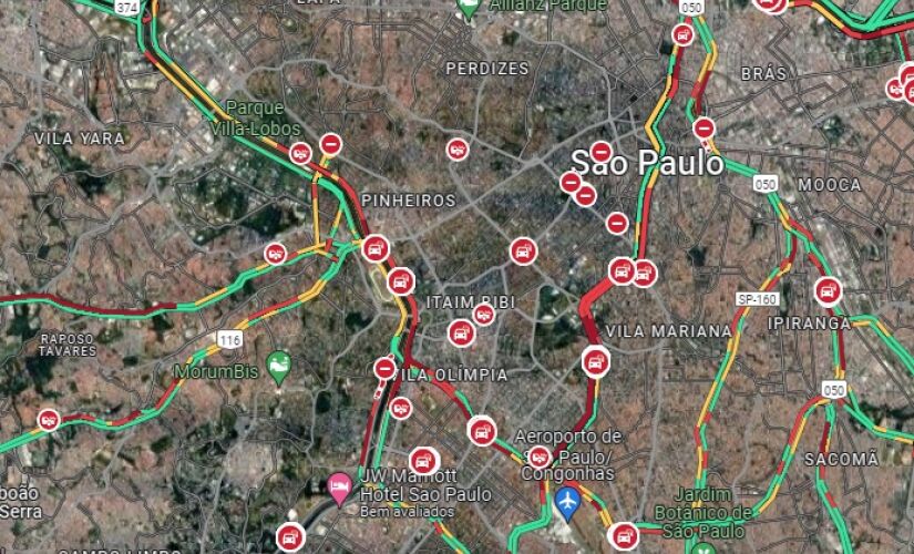 São Paulo tem noite de sexta-feira complicada no trânsito