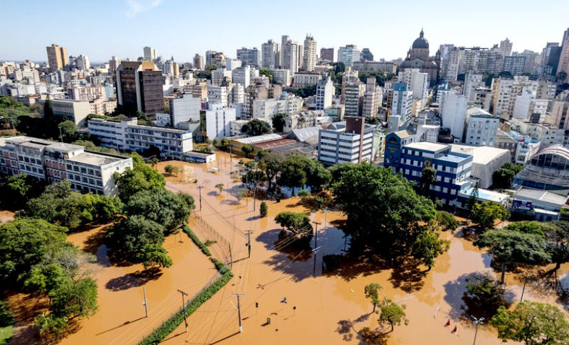 A maioria dos rios no Rio Grande do Sul ultrapassou seus limites de inundação, direcionando uma considerável quantidade de água em direção à capital, Porto Alegre.