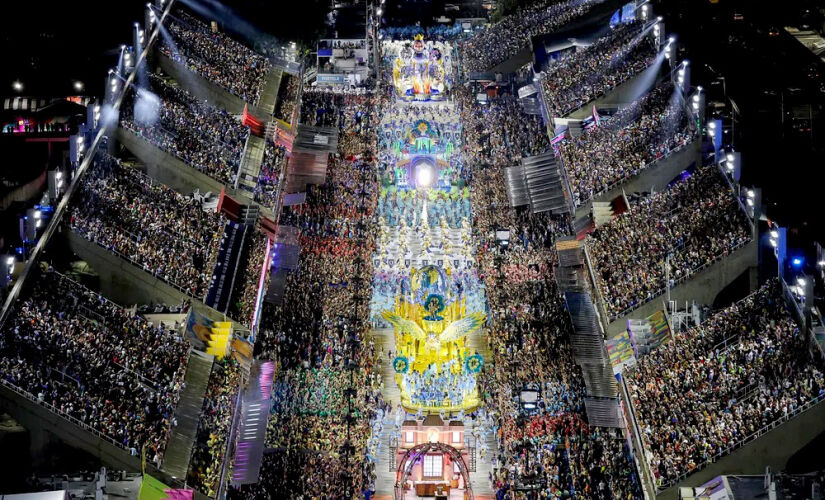 O Desfile das Campeãs está mantido no sábado, dia 8 de março, com as seis primeiras colocadas festejando o resultado