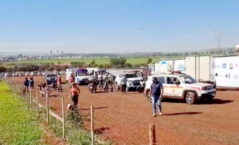 Helicóptero provoca acidente e deixa dois feridos na Agrishow