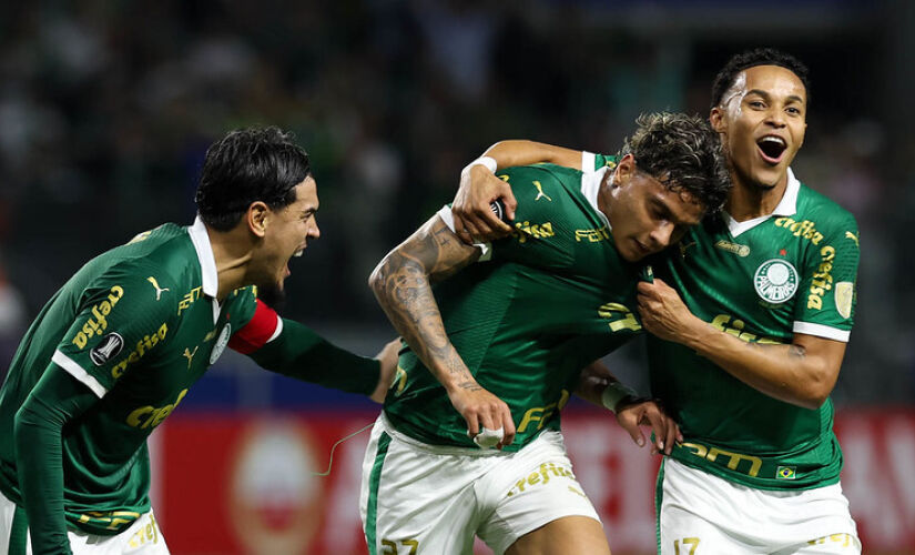 Com a vitória, o Palmeiras se isolou na liderança do Grupo F com 13 pontos