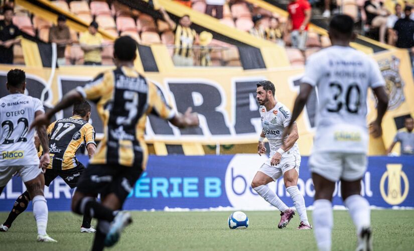 Santos perdeu a primeira partida do Brasileirão da Série B neste sábado