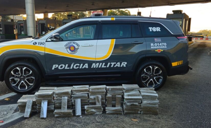 Polícia apreende 185 tijolos de maconha na Imigrantes