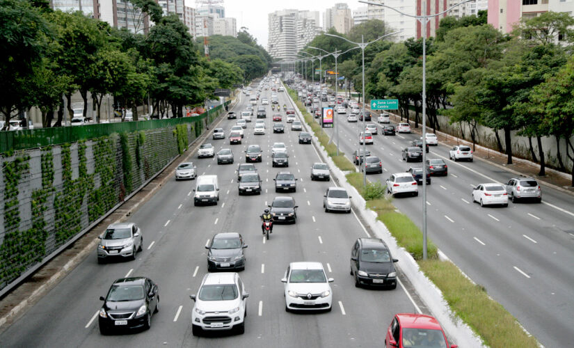 Corredor Norte-Sul com 15 minutos de atraso