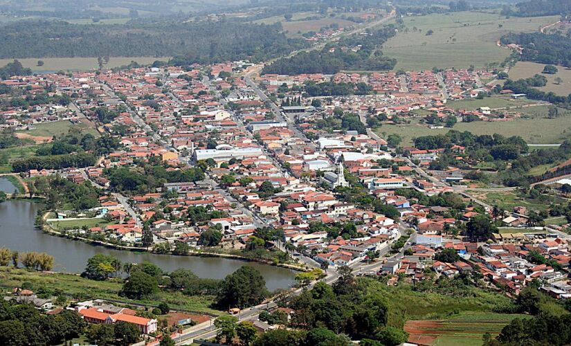 Empresas interessadas deverão fornecer todo material necessário