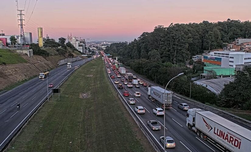 Mário Covas tem quase 1hr e 30 minutos de congestionamento