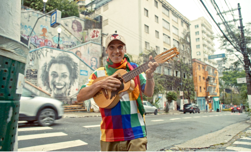 Manu Chao lança 'São Paulo Motoboy'