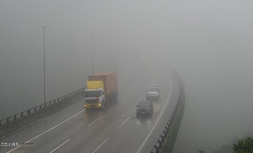 Neblina causa bloqueios pontuais na Anchieta-Imigrantes