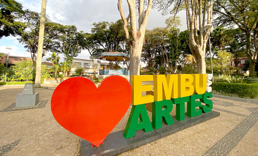 Embu das Artes abre mais de 300 oportunidades de emprego