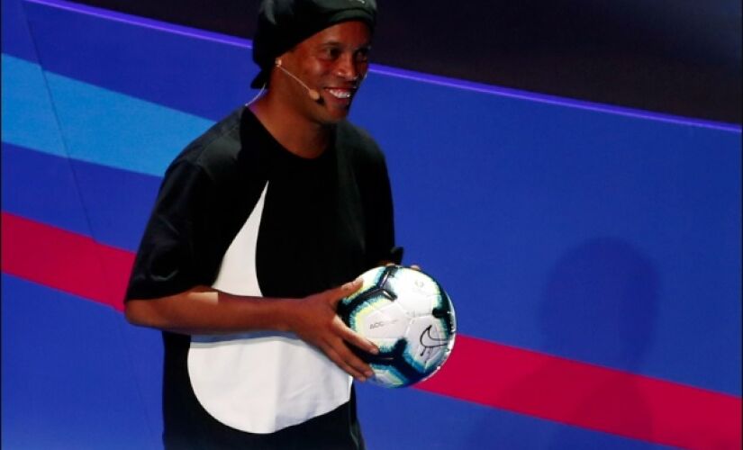 Ronaldinho não vai acompanhar o Brasil na Copa América