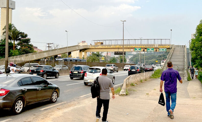 Prefeitura de Taboão da Serra, na região sudoeste da Grande São Paulo, desistiu de interditar um trecho da avenida Aprígio Bezerra da Silva, antiga rodovia Régis Bittencourt (BR-116)