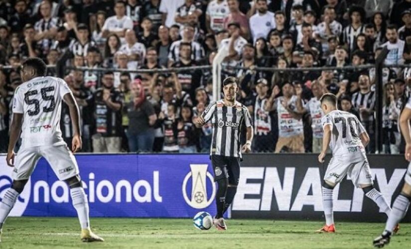 Willian Machado marcou o único gol do confronto, que teve gol anulado de Furch nos acréscimos