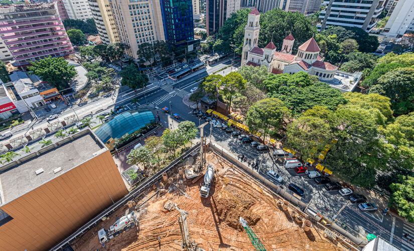 Em Moema, na zona sul da capital paulista, o barulho de novas construções não para de surgir, e o bairro segue crescendo cada vez mais para o alto