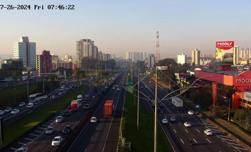 Anchieta com trânsito lento nesta terça (6)