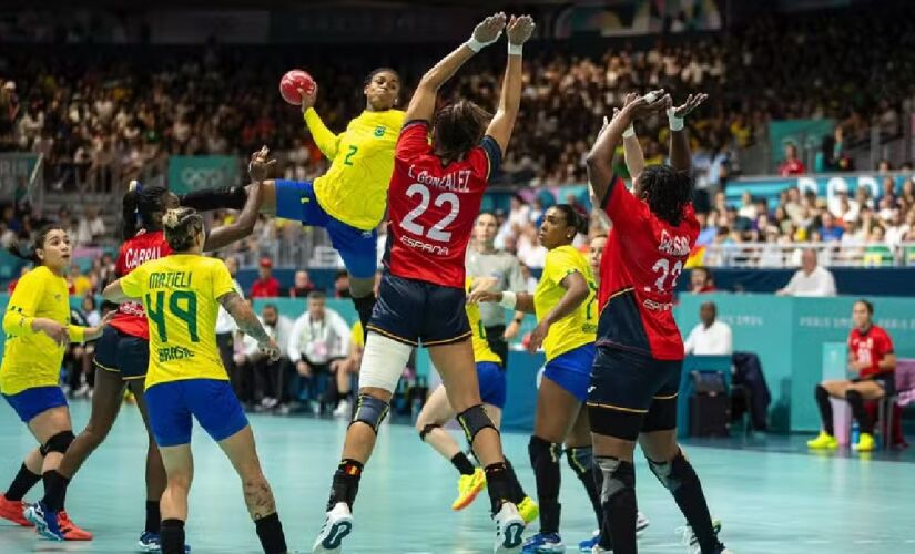 Brasil vence Espanha na primeira partida de handebol das Olimpíadas