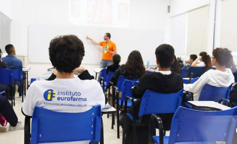 Instituto Eurofarma abre 1,4 mil vagas para cursos gratuitos de iniciação profissional para alunos do ensino médio