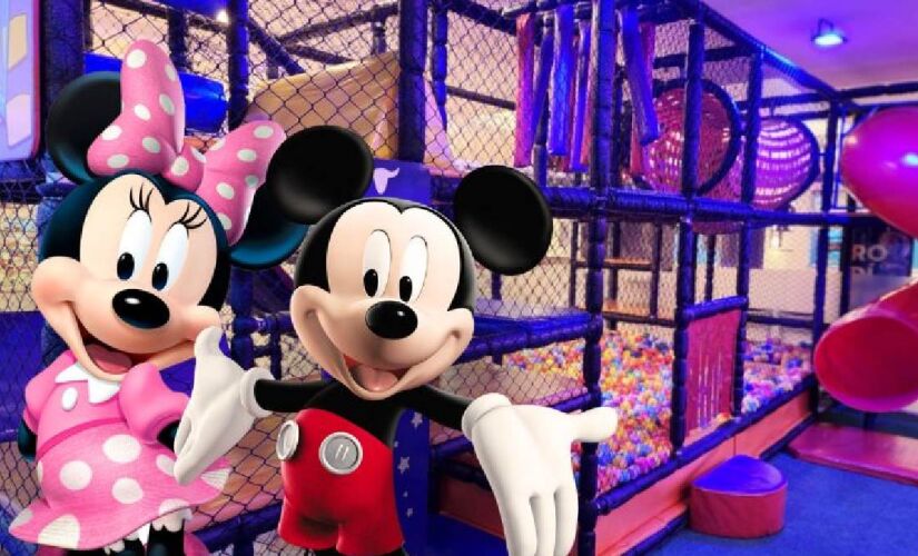 Mickey e seus amigos agitam a Churrascaria Tendall Grill 