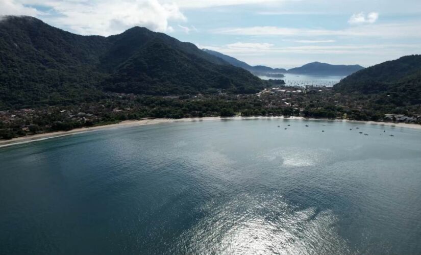 Praia de Ubatuba no litoral norte de São Paulo