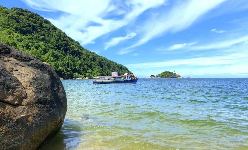 Praia do Sangava, no Guarujá