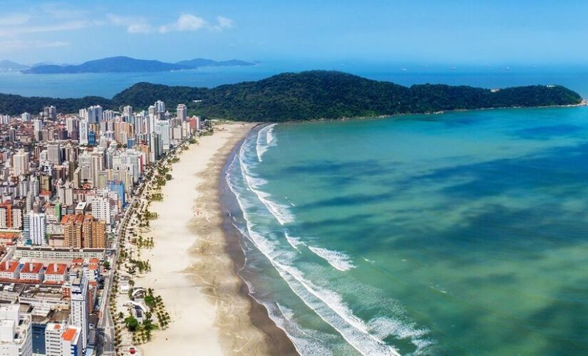 A votação do Projeto de Lei 775/2022 que garante o uso público das praias brasileiras foi adiado para a próxima semana