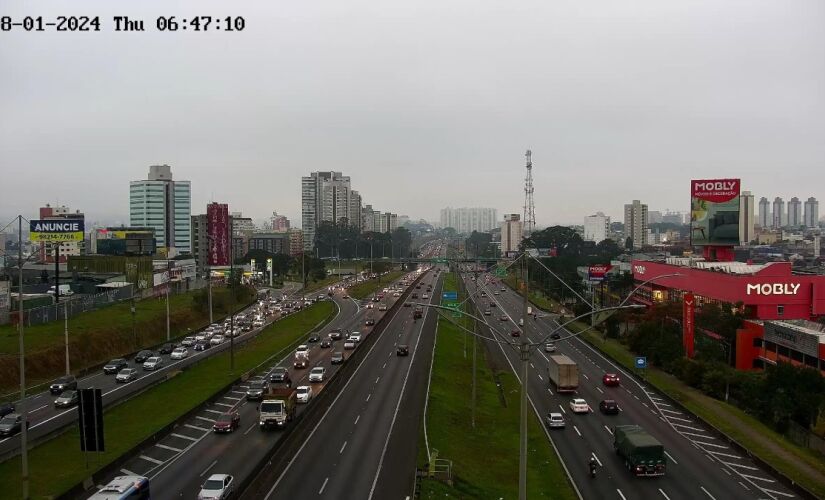 Motoristas encontram lentidão na subida à Capital