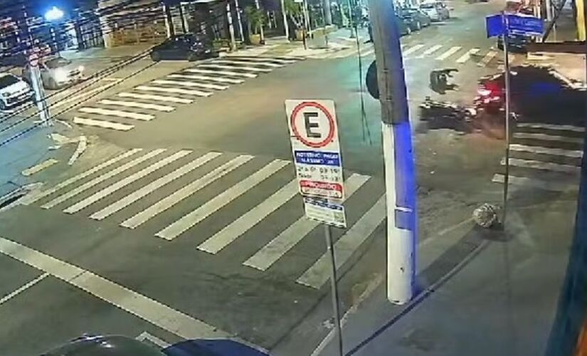 Procurador de Justiça atropela motociclista e foge em SP