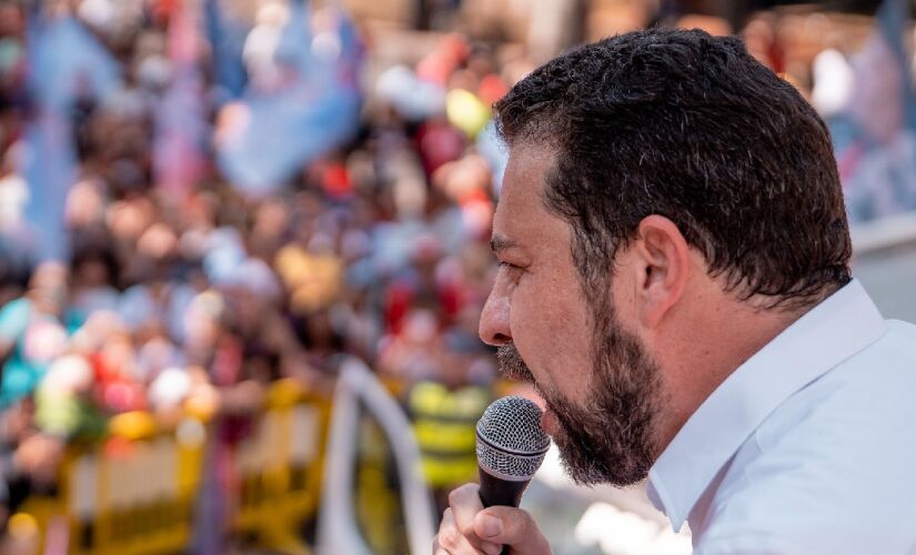 Guilherme Boulos foi detido pelo menos 2 vezes, segundo registro no TSE