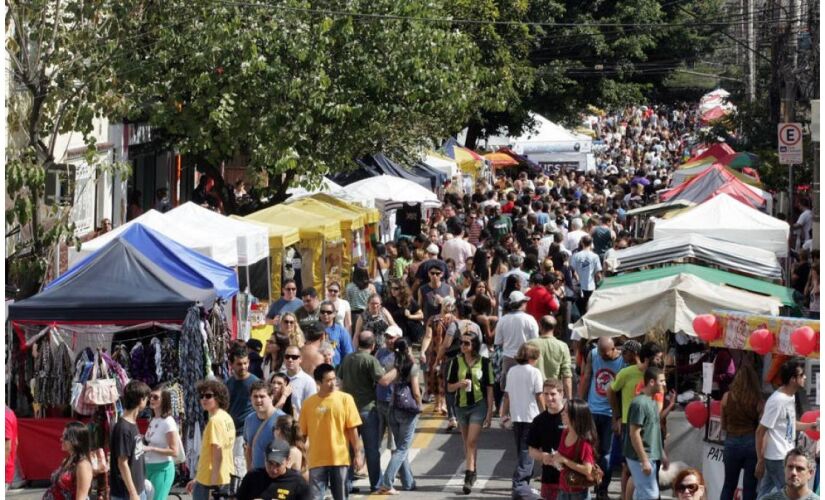 Feira gratuita na Vila Madalena esta em sua 47ª edição