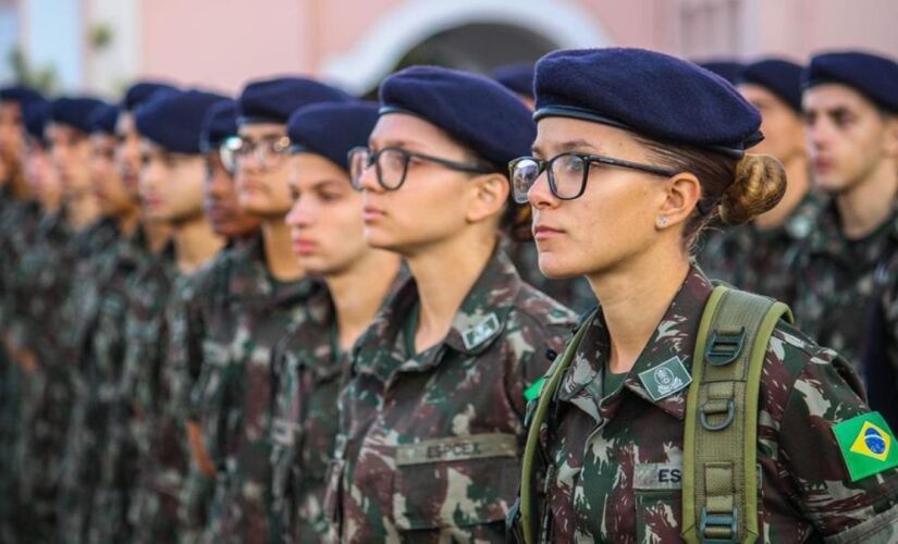 Mulheres poderão se alistar voluntariamente nas Foças Armadas a partir de 2025